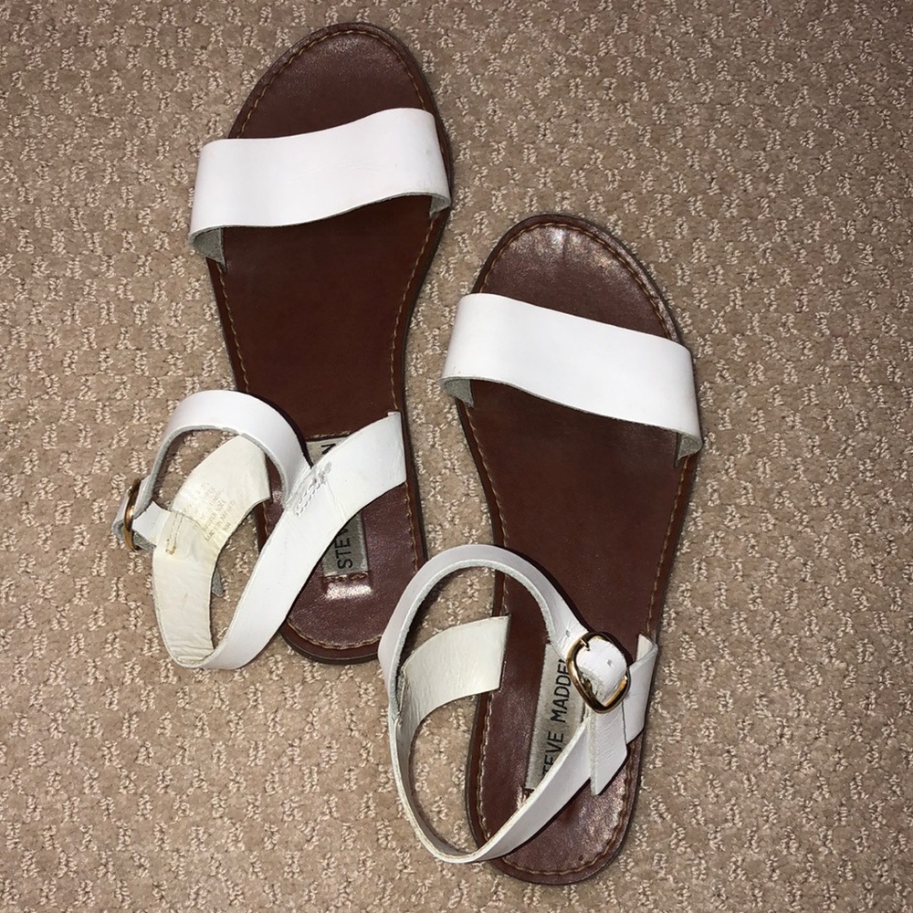 Steve Madden white Dina sandal